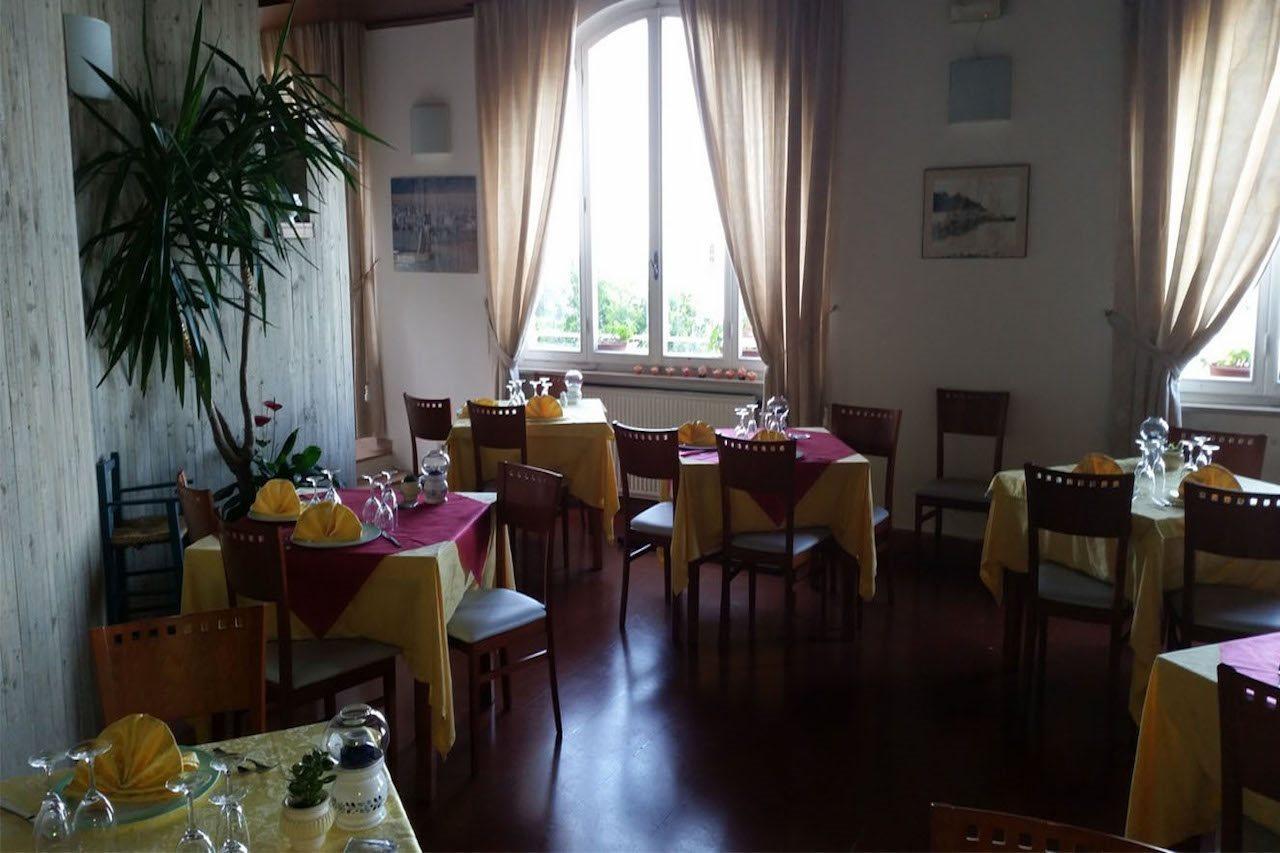 Hotel Vittoria ปอร์โต ซานโต สเตฟาโน ภายนอก รูปภาพ